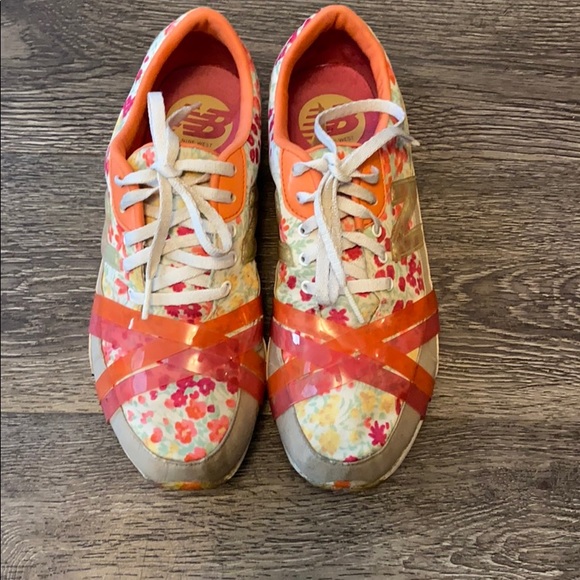 Nine West & New Balance Floral Running Shoes - Picture 5 of 5
